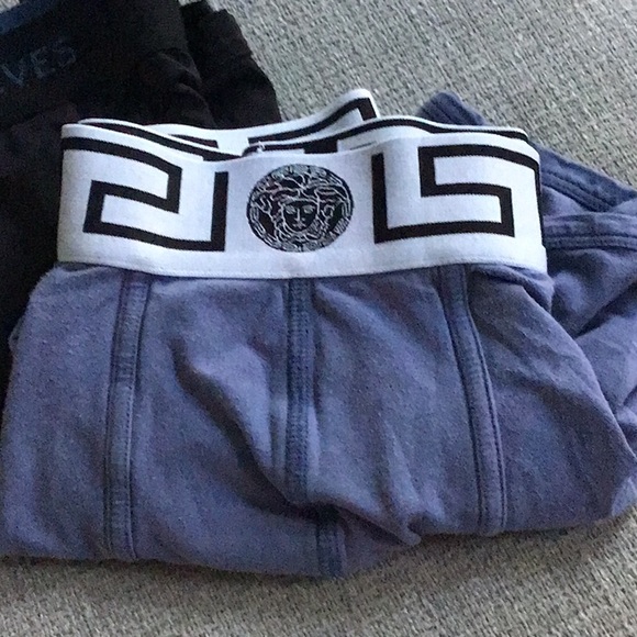 Bundle of under shorts one Vercase  one pair of Pair of Thieves both size large - Picture 6 of 7